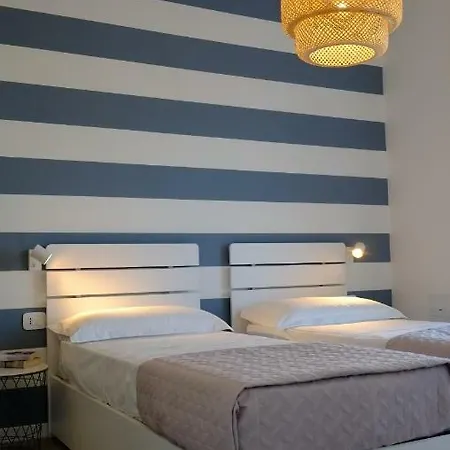 بيت ضيافة Quarantacinque Ospitalita كالياري